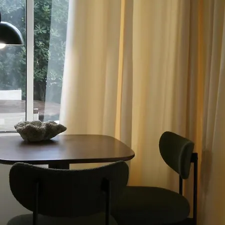 Διαμέρισμα Avec Jardin, A 200m De La *